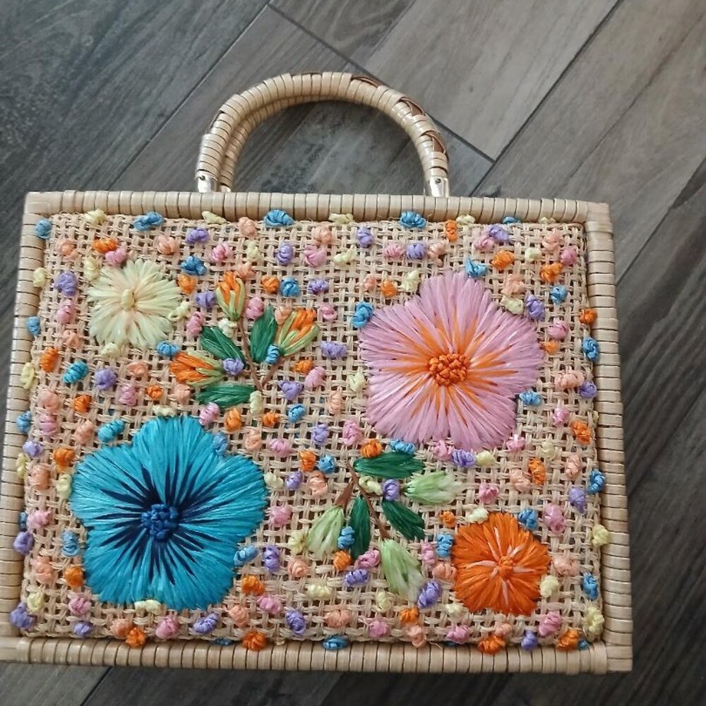 Rare Vintage Wicker Straw Purse Handbag Multi Colored Floral-Made in Hong Kong